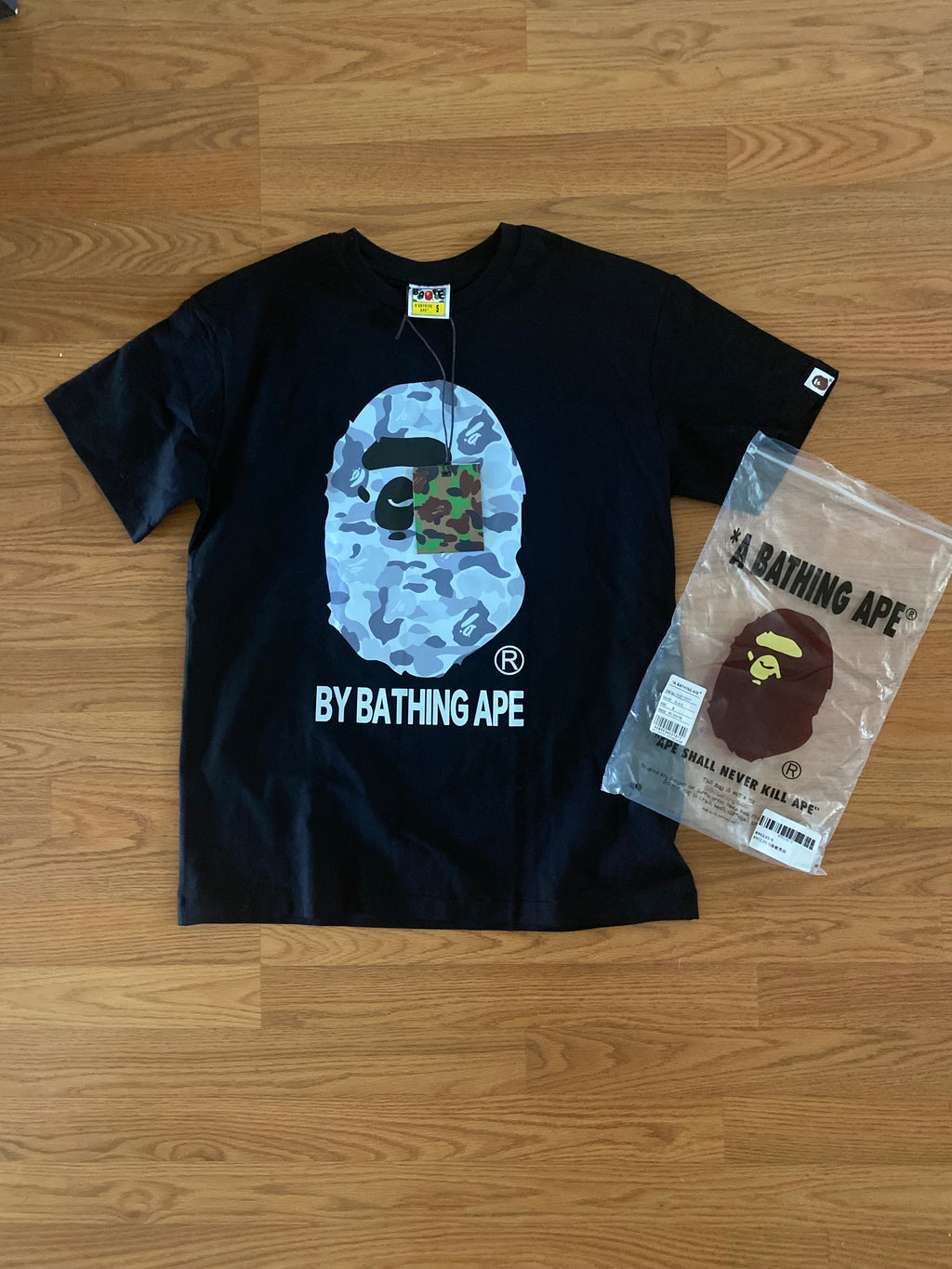 Bape tee Size S
